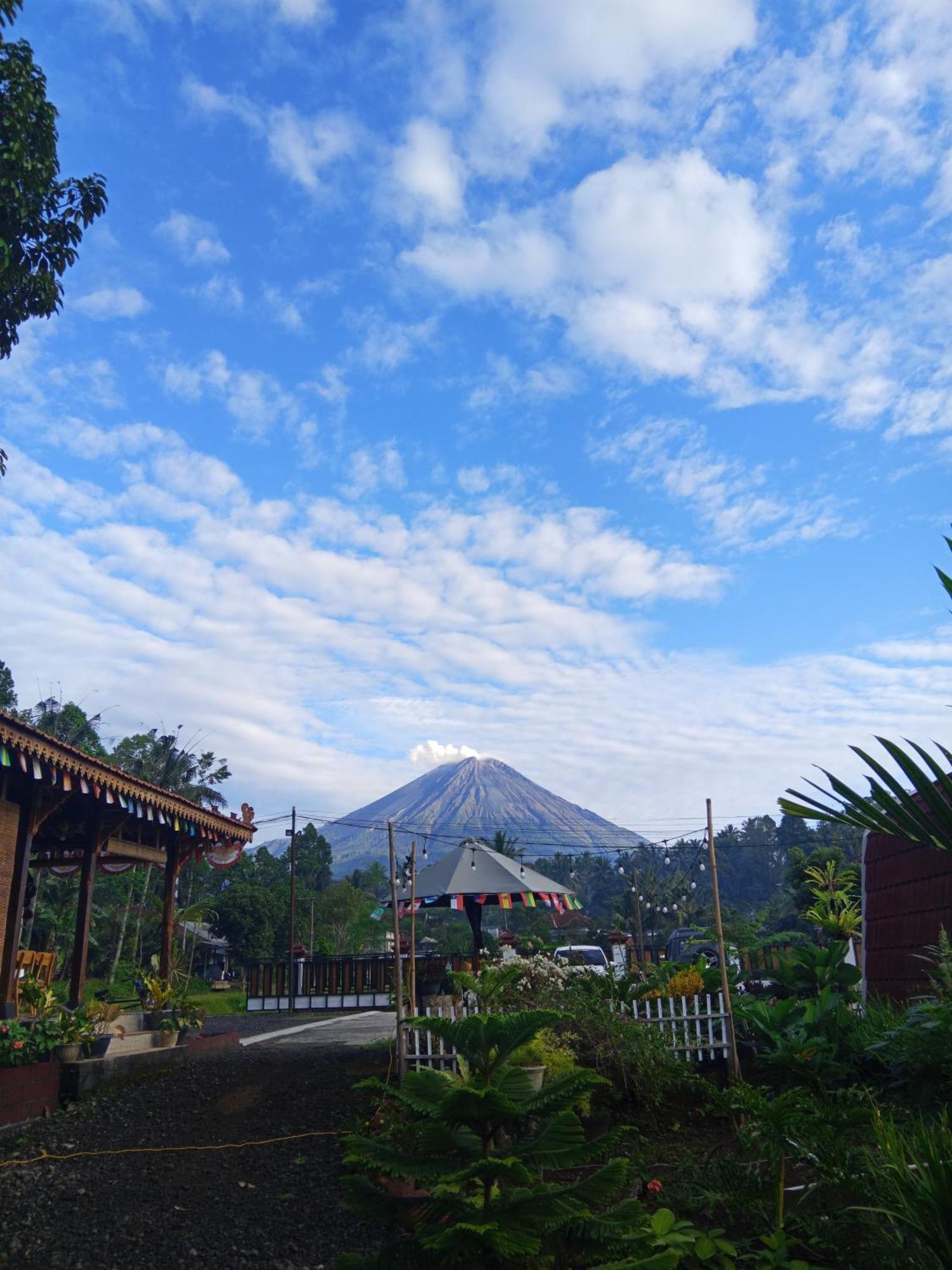 Indah Damai Cottages Sidomukti エクステリア 写真